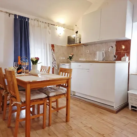 In The Centre Of 公寓 特罗吉尔